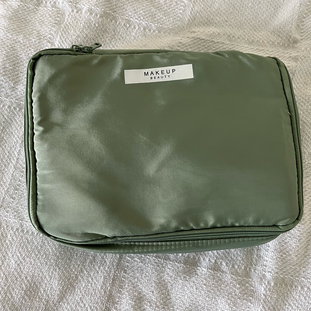 Olive Makeup Beauty Cosmetic Bag